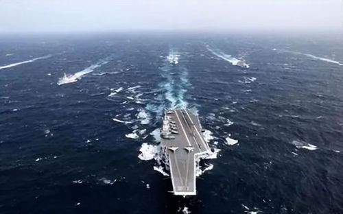 中国动真格了，航母战斗群列阵太平洋，美国关键时刻叫停对台军售
