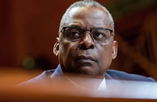 美防长：希望与中国防长线下接触