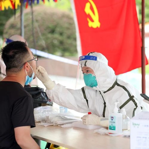 “我建议德国学中国防疫举措，这没错！”