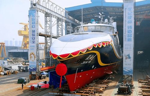 这艘中国科幻航母下水，外媒开始联想了……