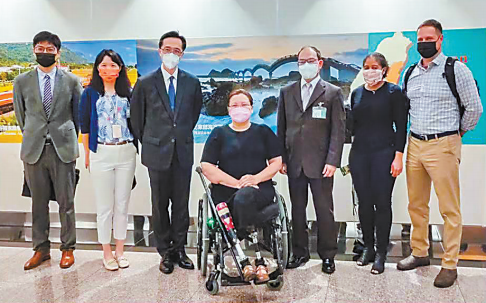 美国是怎样在台湾问题上说一套做一套的！