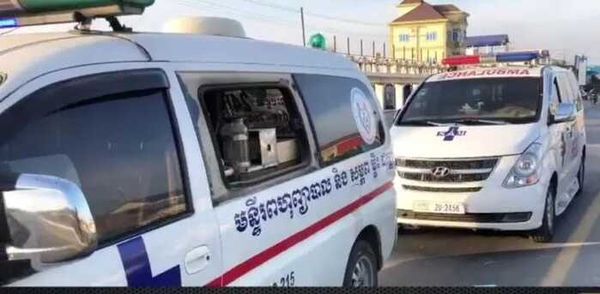 缅甸孟邦斋托镇区一辆救护车遇袭 致1死1伤