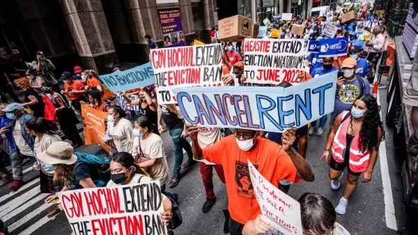 西方走向新的衰退，却期望中国崩溃