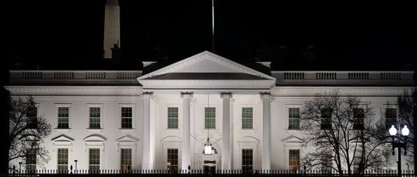 “美国正失去威慑力，中国看在眼里”