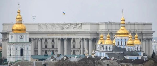 普京签令后，乌克兰急了：快给武器