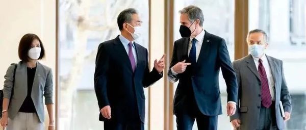 凤凰独家丨王毅：美国应把拜登的承诺落实，不能说一套做一套！