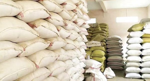 曼德勒市场上小麦作物热销并获得了好价钱