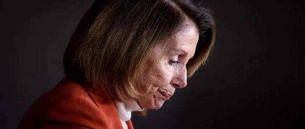 请佩洛西吃什么席？