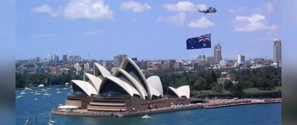 他们居然信了：“中国将很快入侵！”