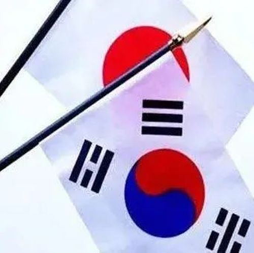 中国周边这两个重要邻国，现在纠结一个问题