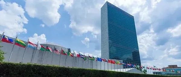 中方敦促美国切实解决