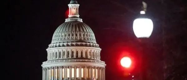 “唯一竞争对手”，“与中国竞争充斥在每一章节”