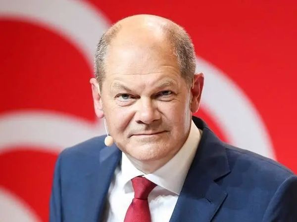 朔尔茨访华后，拜登着急打电话找他谈反华，德媒直言脱钩蠢不可及