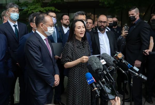 以华盛顿为纲，只会让加拿大不断贬值