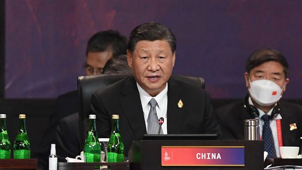 “习近平主席在泰国曼谷会见多国领导人”