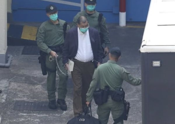 黎智英能不能请英国律师，中国法律说了算