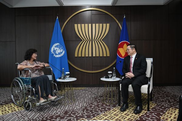 东盟秘书长与联合国特别代表就缅甸问题举行会谈