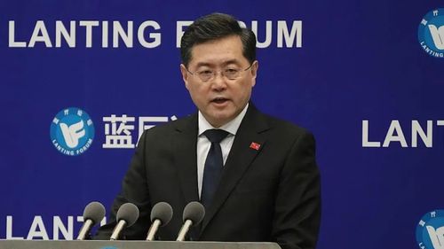 秦刚最新表态！“绝不含糊、绝不退让”