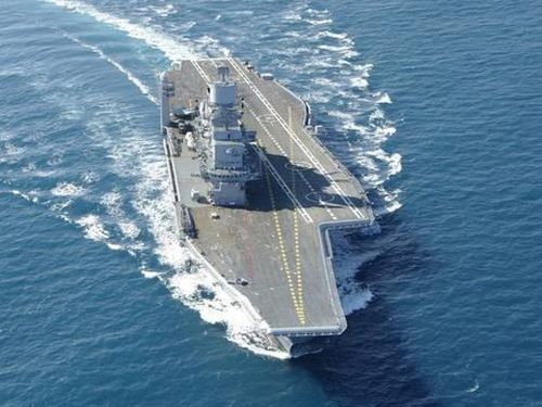 印度人眼中的中国新武器：美军航母被团灭，超400万人死亡！