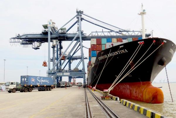 仰光国际港口5月份内将有56艘国际货轮前来停泊进行贸易活动
