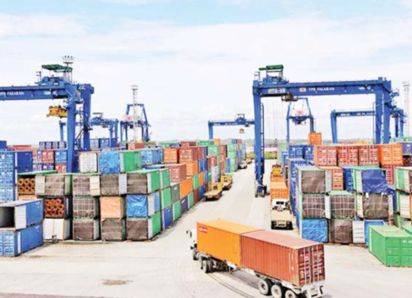 本年度4月份印尼对外贸易顺差达到39.4亿美元