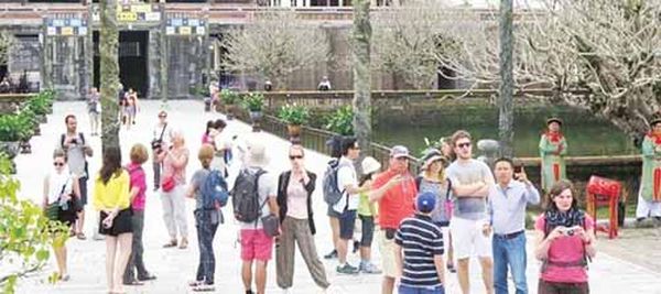 今年上半年进入越南的国际游客人数近560万人