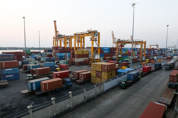 本财政年度头5个月缅甸海路贸易总额比边贸总额多54亿美元