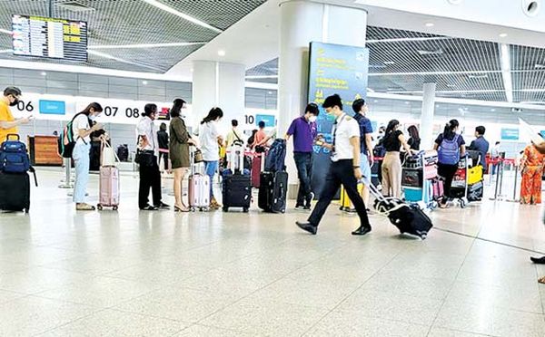 今年头9个月通过航空线路进入柬埔寨国家的游客有370万人