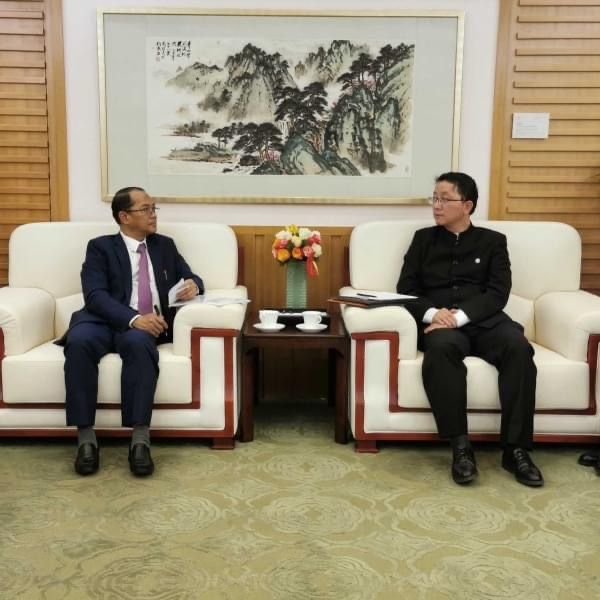 外交部亚洲司司长与缅甸驻华大使在京会面
