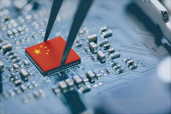 “华尔街看好中国芯片业”