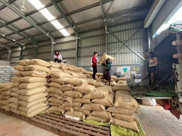 掸邦南部Green Gold咖啡生产合作社向比利时国家出口咖啡