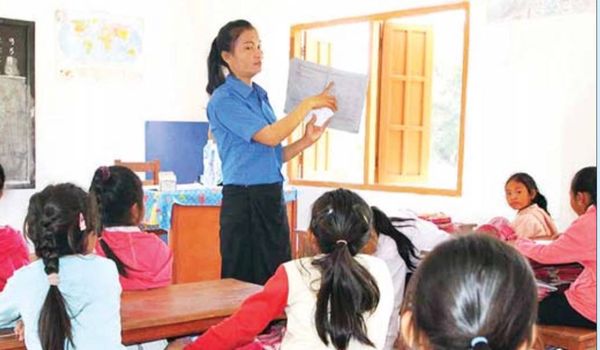 老挝国家将着手解决师资缺乏问题及学生辍学率高的现象