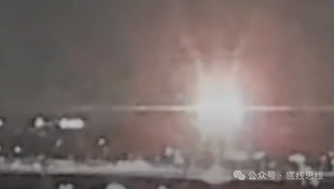 美国客机和军机相撞，很难说“只是偶然”