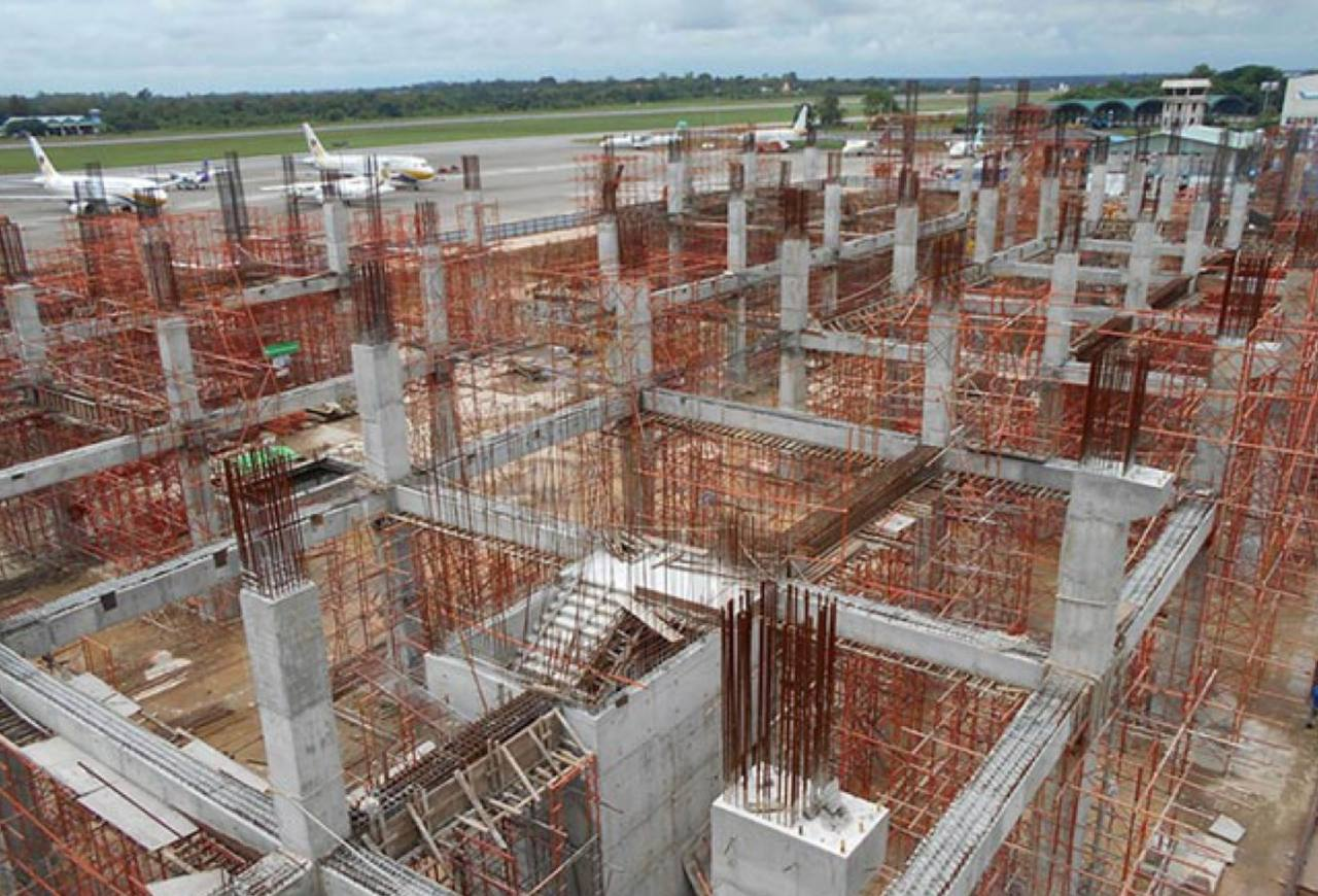 仰光多个建筑项目因建材价格飙升被迫停工