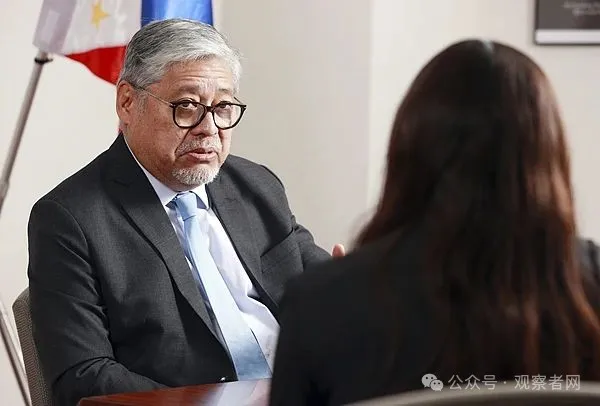 一边泼脏水，一边说软话：我们没挑战中国
