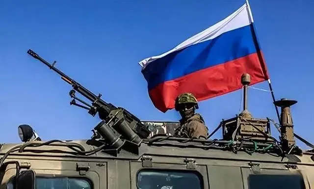 普京认输了？真正让步的是美国！白宫默认俄军继续在乌战场挺进