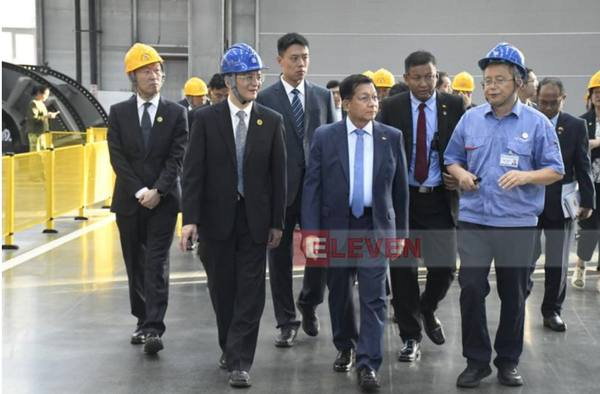 缅甸代总统率领的高级代表团参观访问哈尔滨工业大学和哈尔滨电气集团有限公司