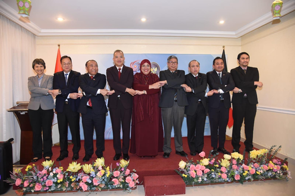 缅甸驻科威特大使出席东盟科威特委员会轮值主席职务交接仪式暨东盟旅游推广账户上线仪式