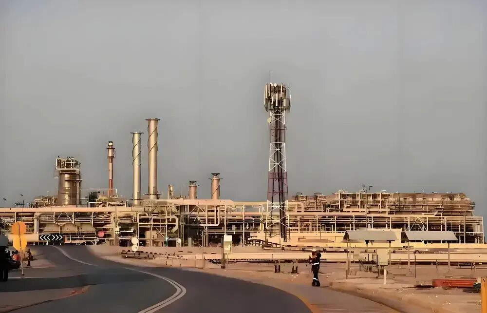 印度腿软向美国下跪了？莫迪很不服，中印再次被美国区别对待了…