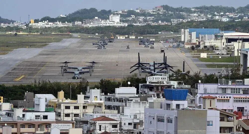 美总统和高市一见钟情？面对日本国旗不弯腰，日本苦日子还在后头…