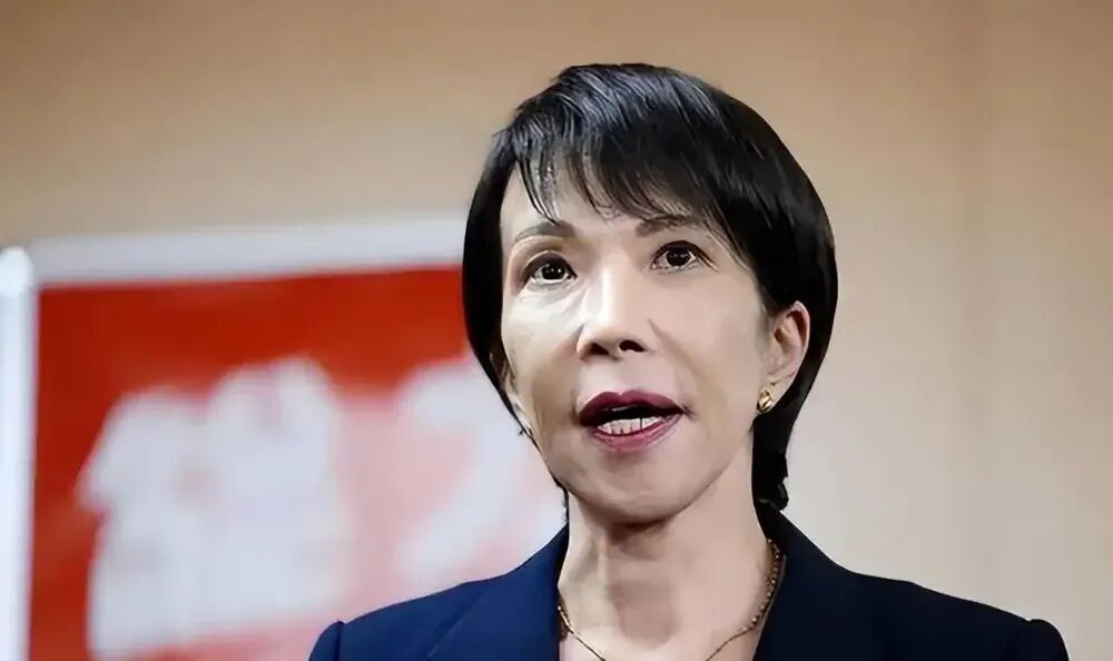 日本高官紧急访华求和，中方拒绝接受投降，看来高市离下台不远了？