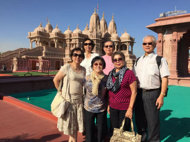 回顾中国女中校友会(苏金安)