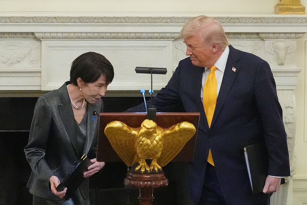 高市早苗访美，一场代价高昂的“政治秀”