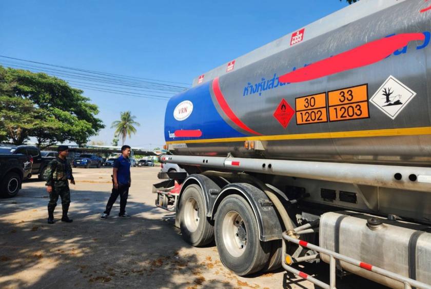 泰缅边境查获逾两万升非法柴油 走私活动加剧当地燃油短缺