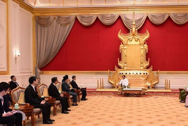 缅甸总统敏昂莱会见中国国家主席特使