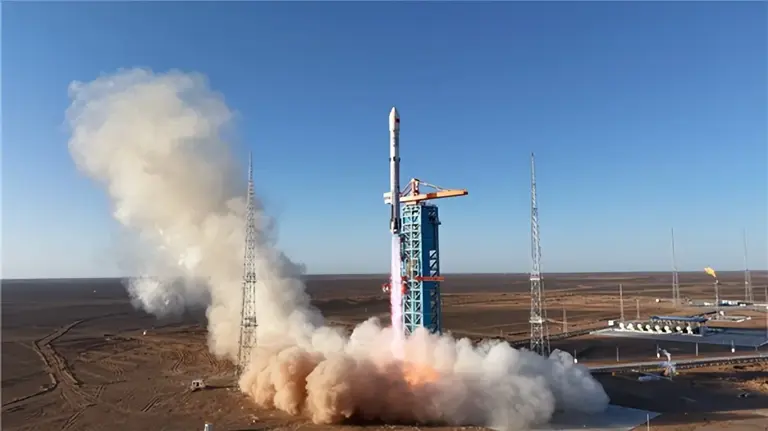 中国进行火箭陆地回收试验获得成功
